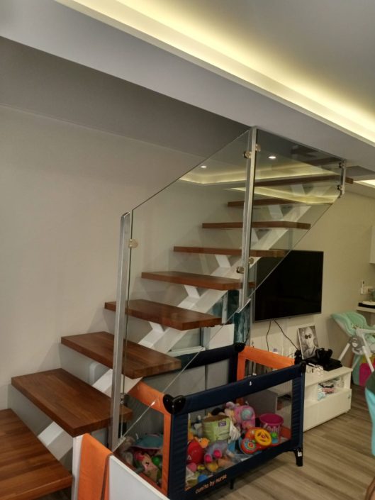 b091da84-d149-4ba1-8b62-7e7b61de9f43